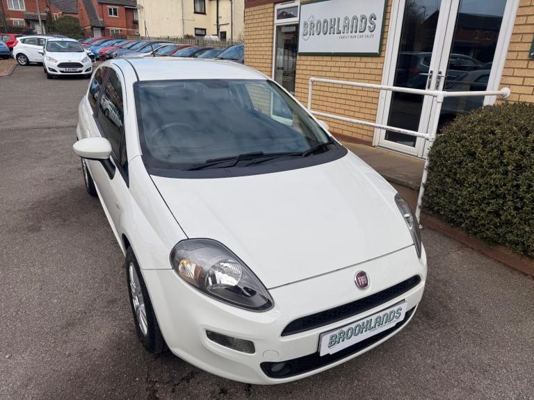 2015 Fiat Punto 1.2 Easy White 3 Door Air Conditioning Low Insurance Group 56mpg