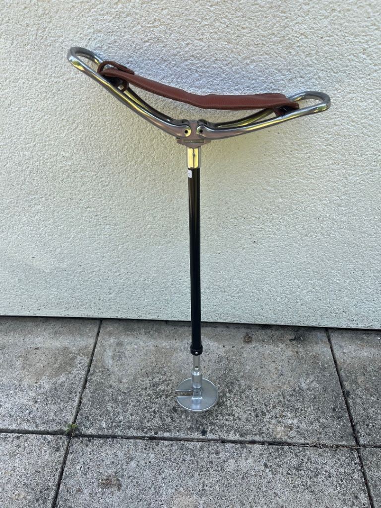 Gamebird Tan Leather Adjustable Shooting Stick with Tan Leather Seat - Good Condition