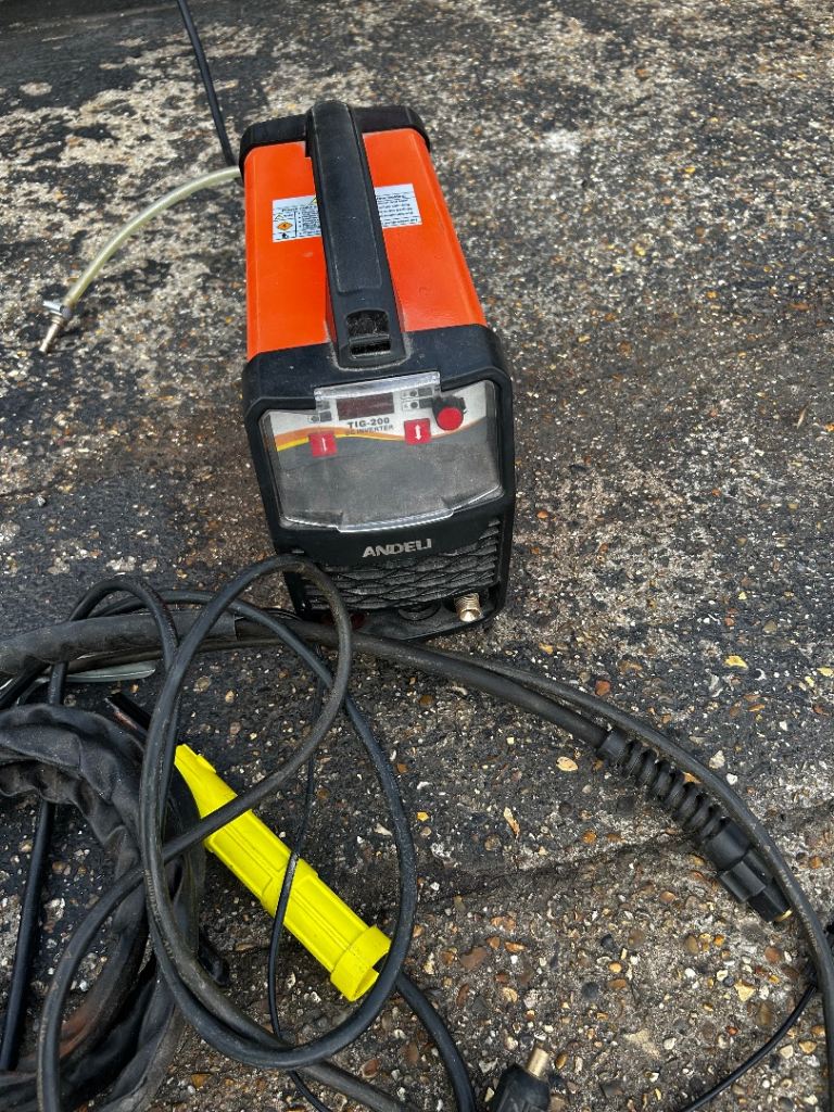 Tig and arc welder 