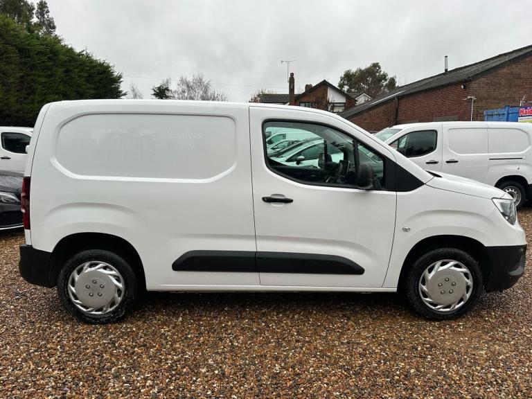 2021 Vauxhall Combo 1.5 Turbo D 2300 Edition L1 H1 Euro 6 (s/s) 4dr PANEL VAN Diesel Manual