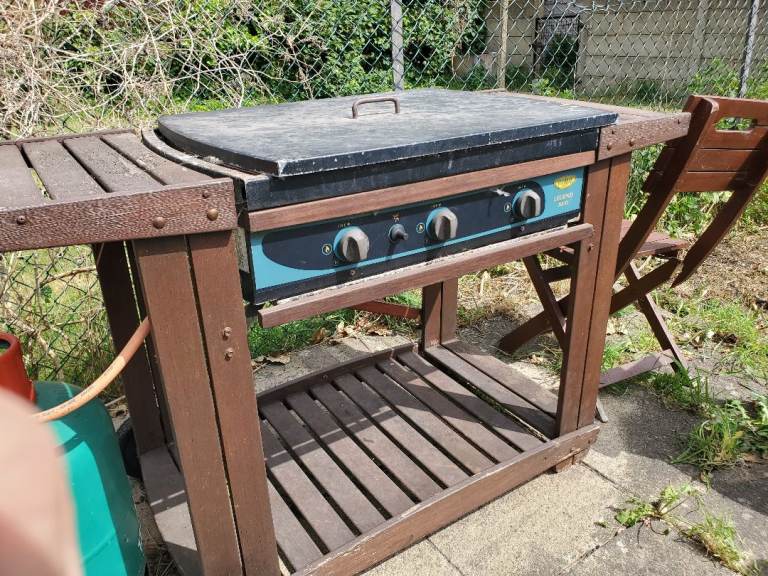 Large grill