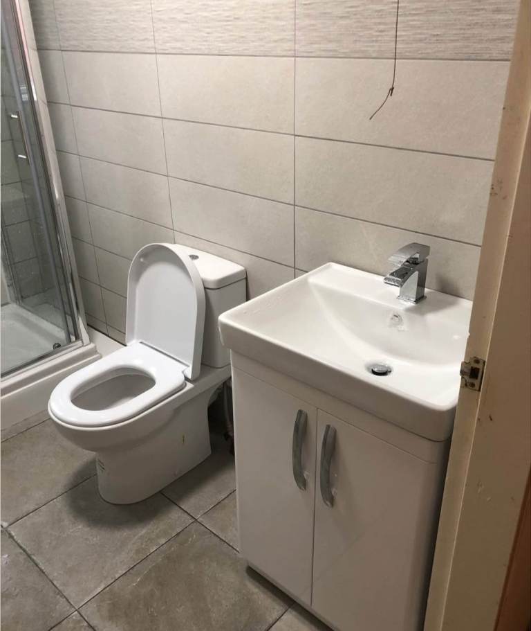 Bathroom installation and sink units for sale 