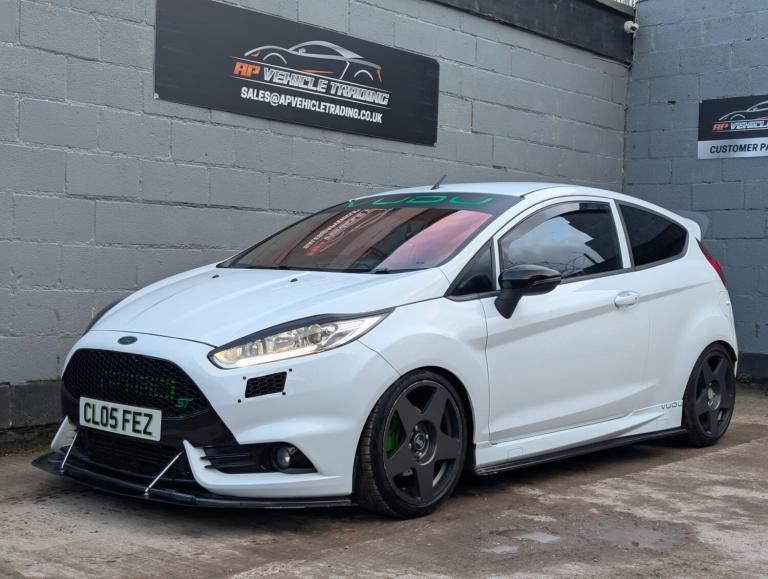 2015 Ford Fiesta 1.6 EcoBoost ST-3 3dr HATCHBACK Petrol Manual
