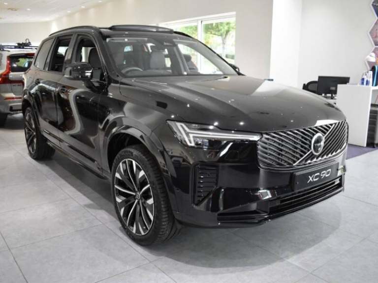 VOLVO XC90 2.0 B5P Plus Dark 5dr AWD Geartronic [Revised]