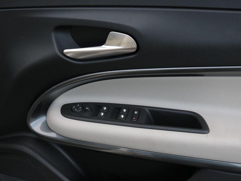 2025 Fiat 600 1.2 Hybrid 48V 136 La Prima 5dr eDCT-6 HATCHBACK PETROL Automatic