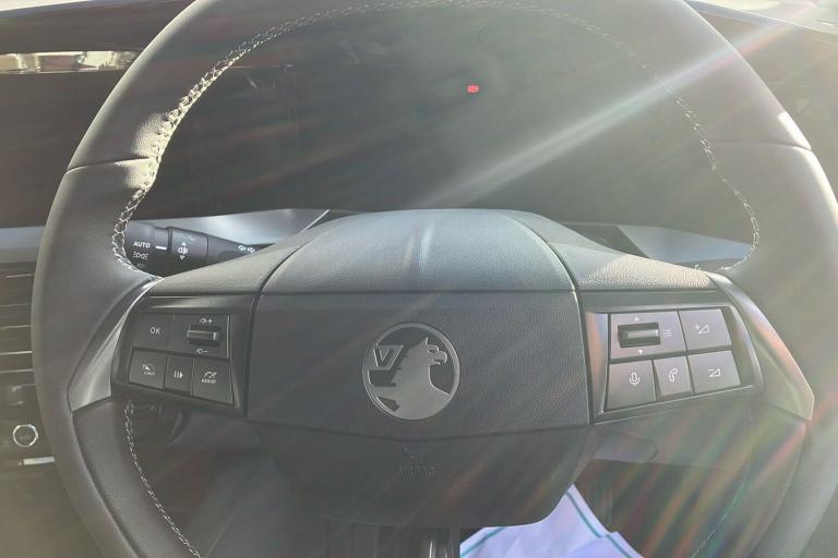  Vauxhall Mokka Electric 54kwh Design Suv 5dr Electric Auto 156 Ps Electric