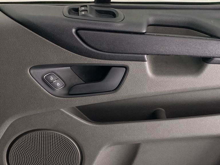 2020 Ford Transit Custom 2.0 EcoBlue 105ps Low Roof Leader Van Minibus DIESEL Manual