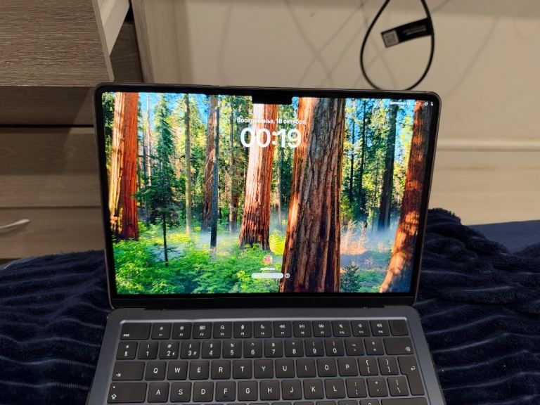 Apple MacBook 