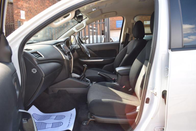 2021 Mitsubishi L200 2.2 DI-D DC Warrior 4WD Euro 6 (s/s) 4dr PICK UP Diesel Manual