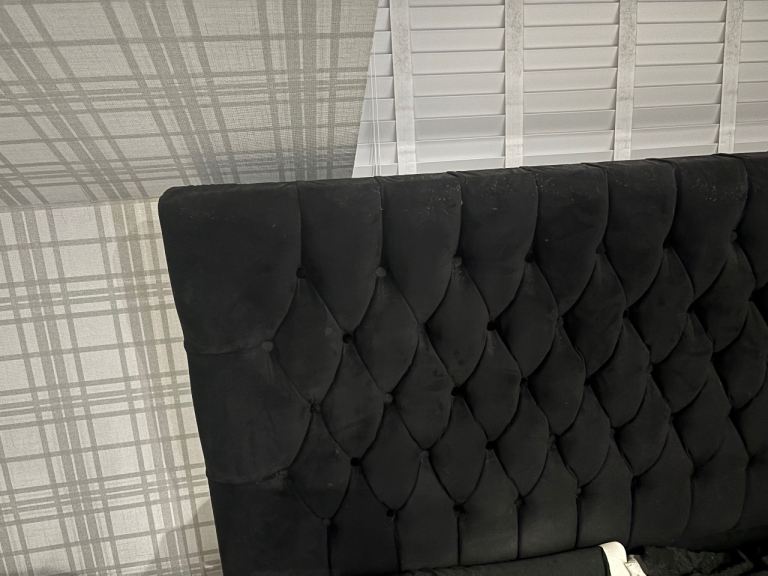 Kingsize bed frame £120 ono