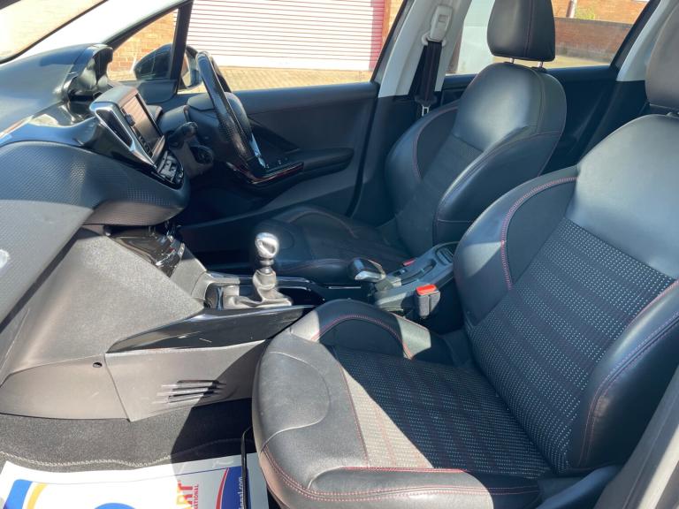 2016 Peugeot 2008 1.6 BlueHDi 120 GT Line 5dr HATCHBACK Diesel Manual