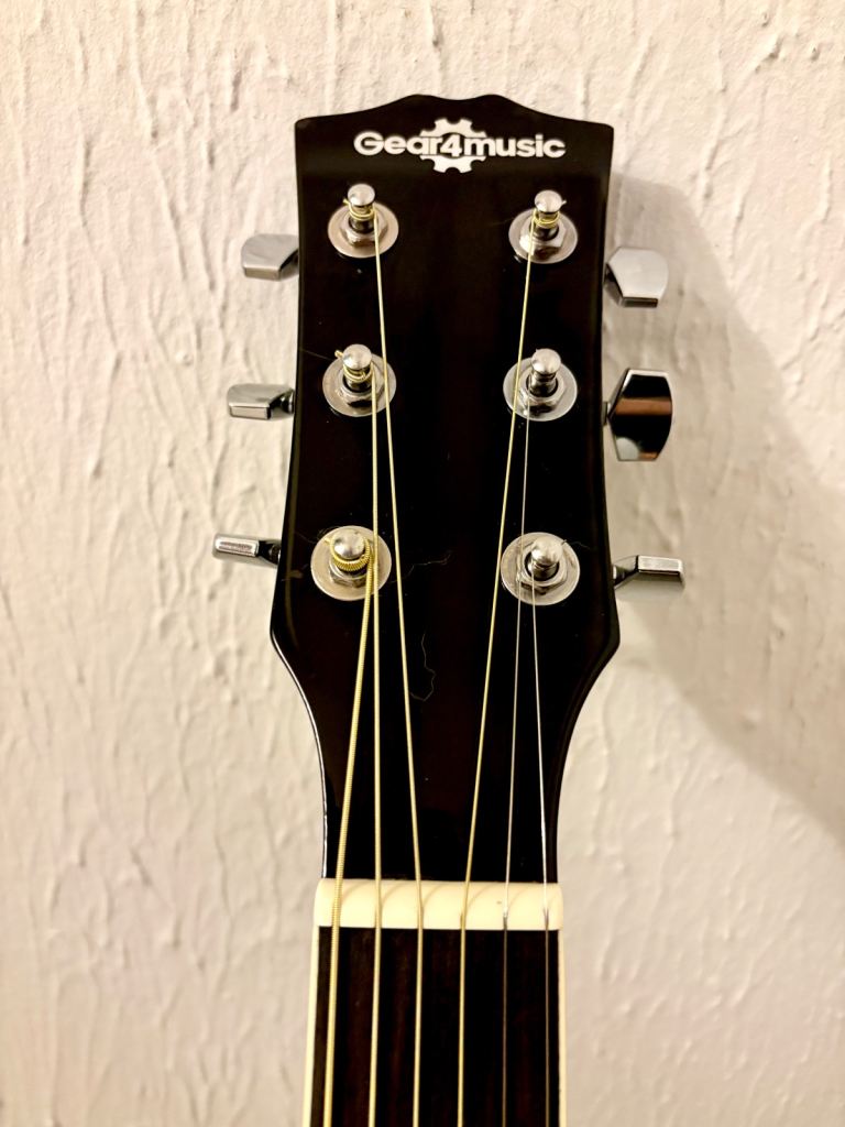 Hummingbird Slimline Electro Acoustic Dreadnought Guitar - Johnny Cash Style 😎🎸🎶