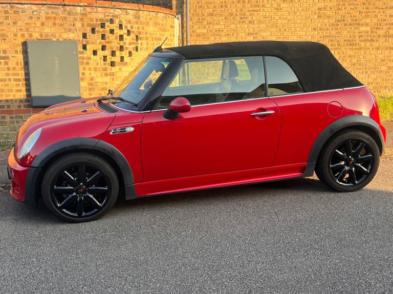Mini, CONVERTIBLE, Convertible, 2005, Manual, 1598 (cc), 2 doors