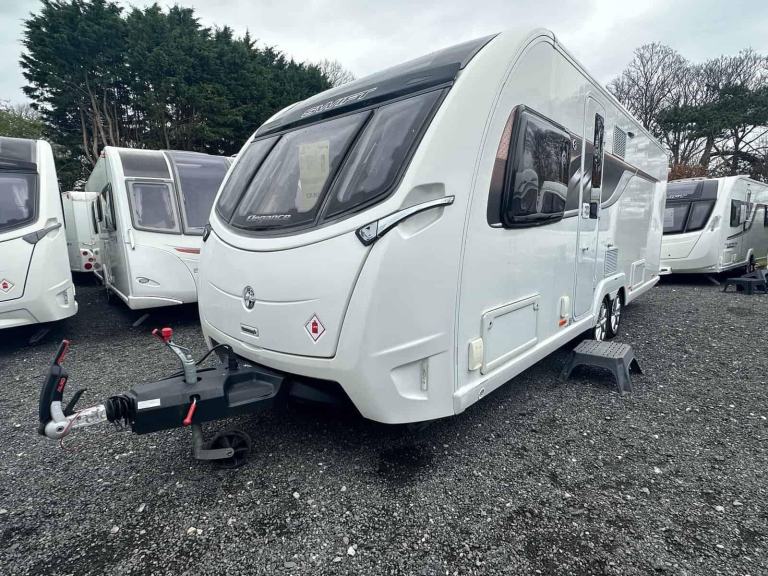 Swift Elegance 645 2018 Island Bed