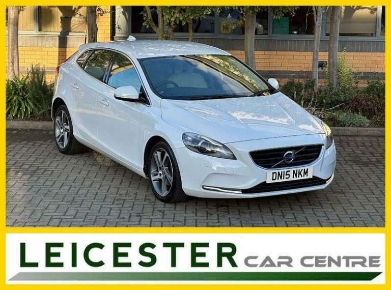 2015 Volvo V40 1.6 D2 SE Lux Euro 5 (s/s) 5dr HATCHBACK Diesel Manual