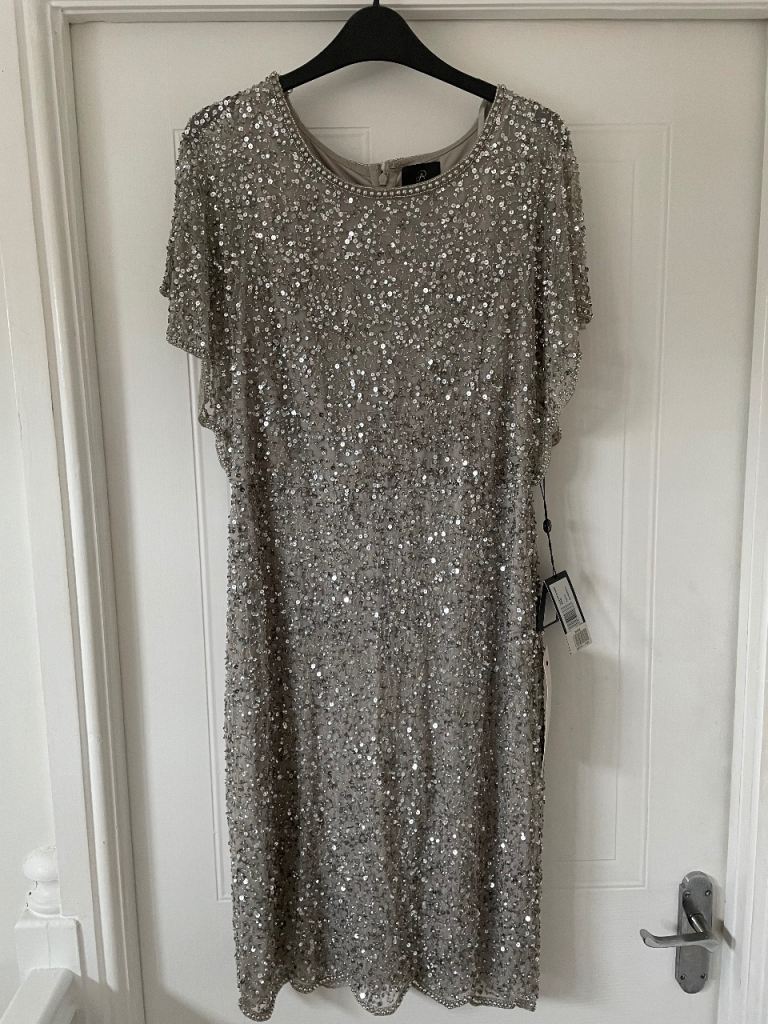 Ladies dress
