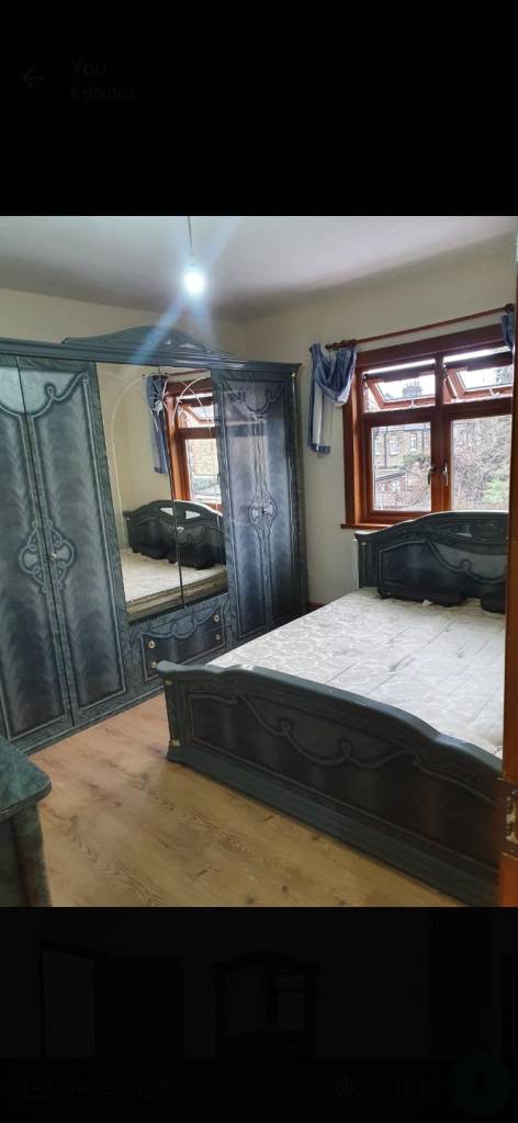 Shared room available for girl 