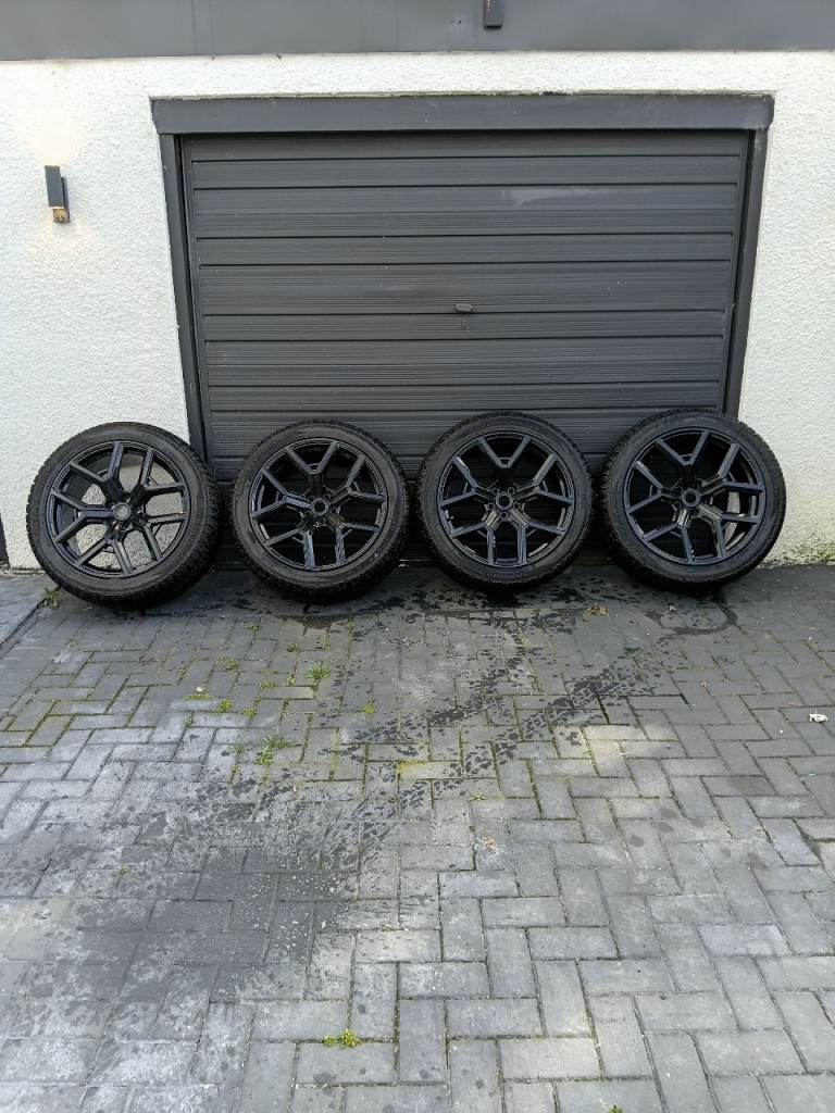 Alloy wheels 