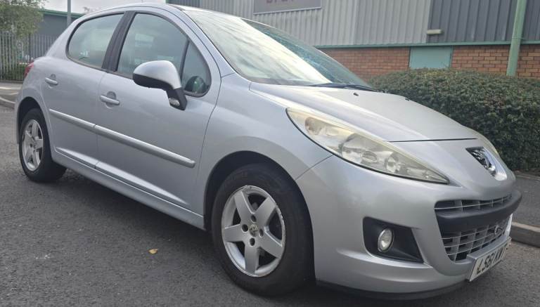 Peugeot 207 1.4 hdi diesel 5dr vauxhall skoda honda Volkswagen nissan toyota ford renault 