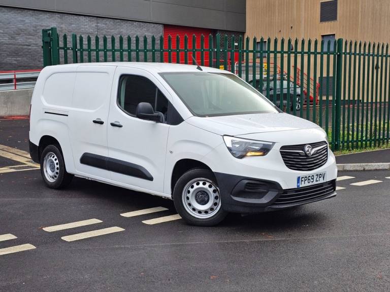 2020 69 VAUXHALL COMBO 1.5 TURBO D 2300 EDITION PANEL VAN 4DR DIESEL MANUAL L2 H