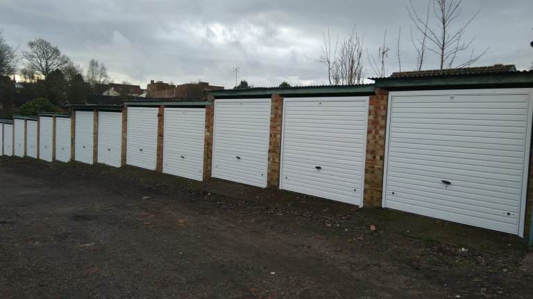LOCK UP GARAGE TO LET IN KINGS NORTON