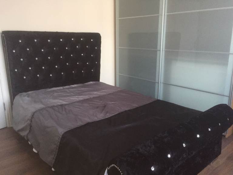 Stunning, Massive Double Room in Gants Hill – All Bills Included!