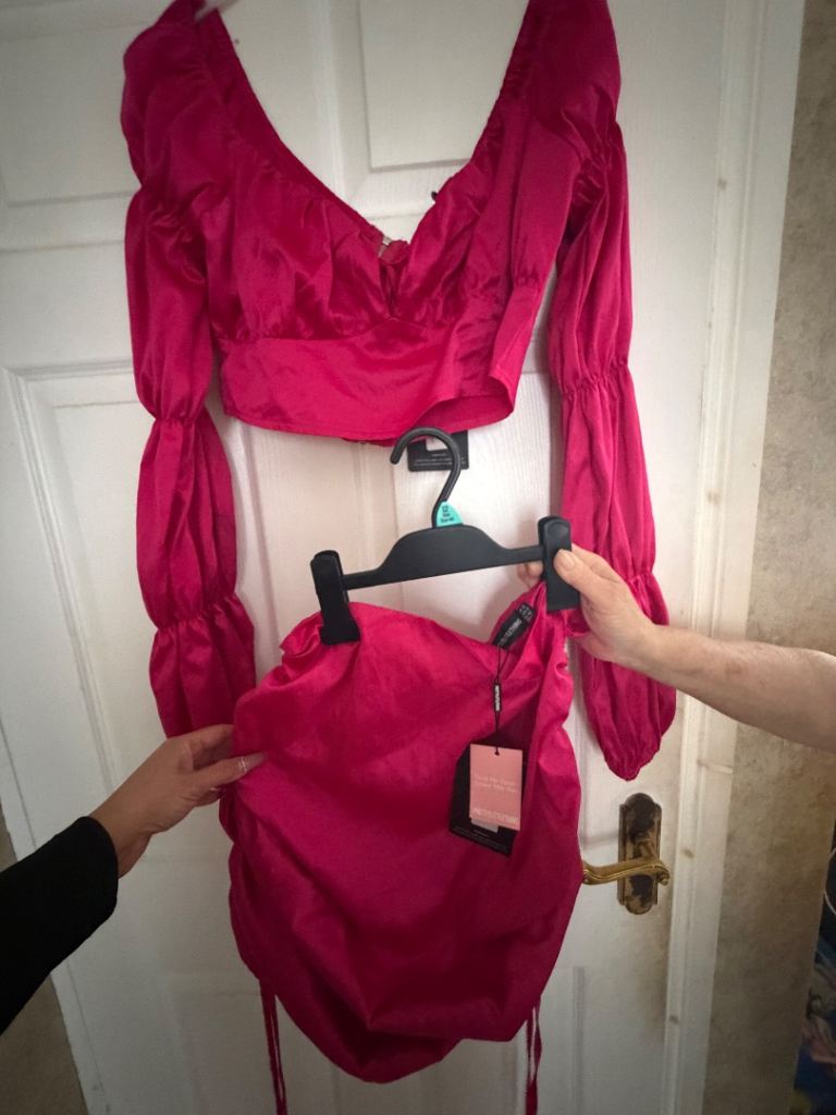 PrettyLittleThing Hot Pink Satin Crop Top & Mini Skirt Set - New with Tags size 14 £5 for set 