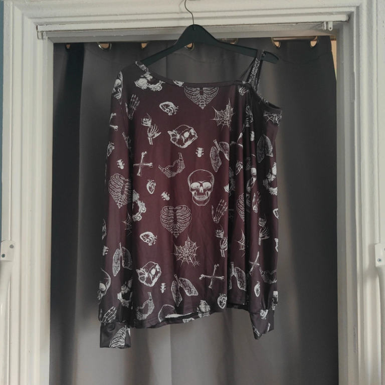 shein xl Black Skeleton Skull Cold Shoulder Long Sleeve Top Goth Alt