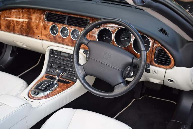 2005 Jaguar XK8 4.2 2dr Auto CONVERTIBLE PETROL Automatic