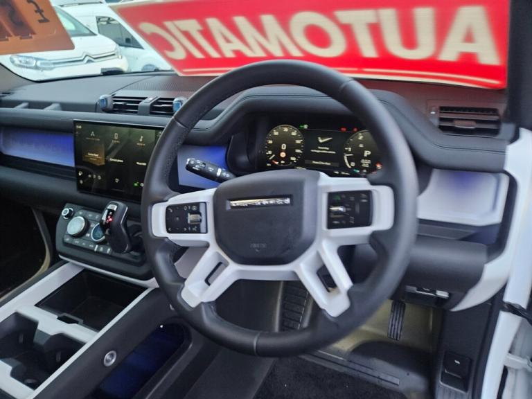 2025 Land Rover Defender X-DYNAMIC SE  ( 7 Seater) * BIG SPEC * Estate Diesel Automatic