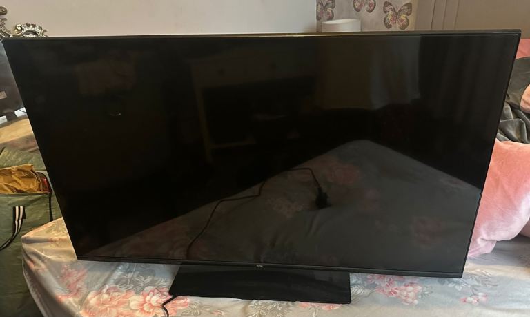 Bush 40 inch smart tv