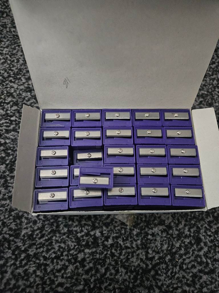 100 x Single Hole Sharpeners - Purple 
