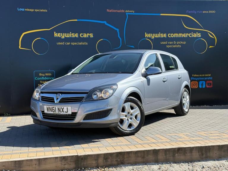 2011 Vauxhall Astra 1.6 16v Active Euro 5 5dr HATCHBACK Petrol Manual