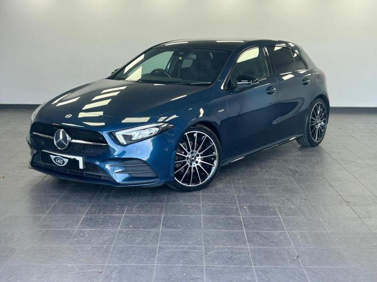 MERCEDES-BENZ A CLASS 2.0 A200d Exclusive Edition 8G-DCT Euro 6 (s/s) 5dr 2021