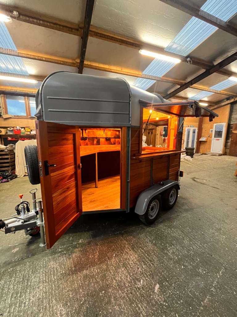 Luxury Mobile Bar/coffee Trailer – Professionally Built, Ready for Events, Weddings & Festivals