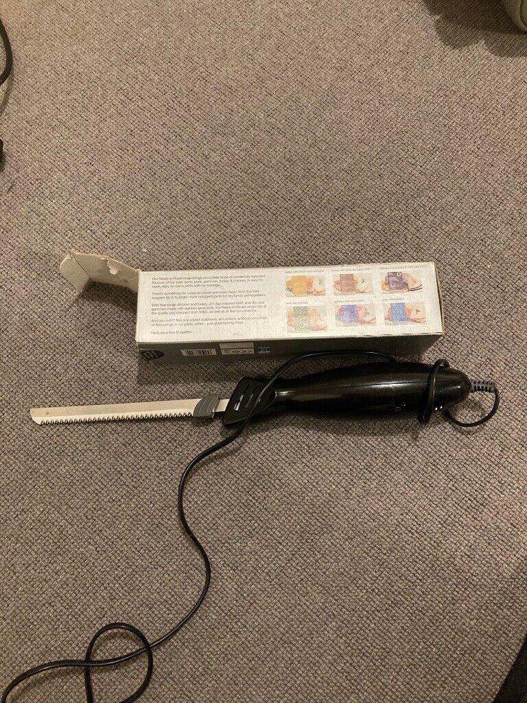 Unused M&S electric carving knife