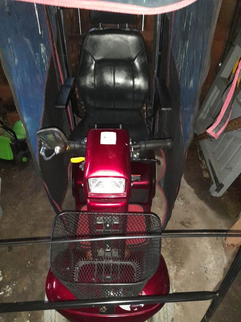Mobility Scooter with Full Cover