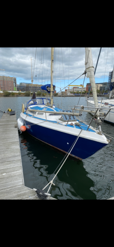 Camper Nicholson 30 sail boat 