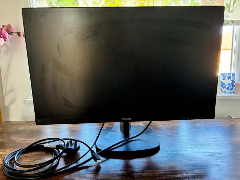 Philips 27” Monitor – Great for Work or Home Office