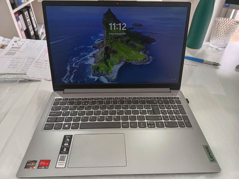 Lenova Ideapad 1 AMZ Ryzen 5 Laptop