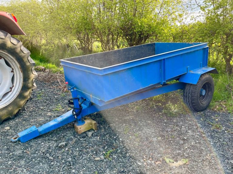 Blue Hydraulic Tipping Trailer 