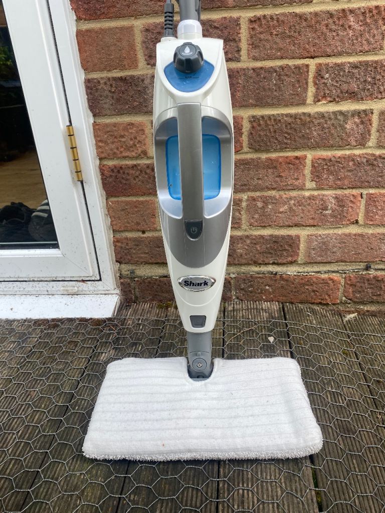 Shark Steam Mop S3901WM - Good Condition