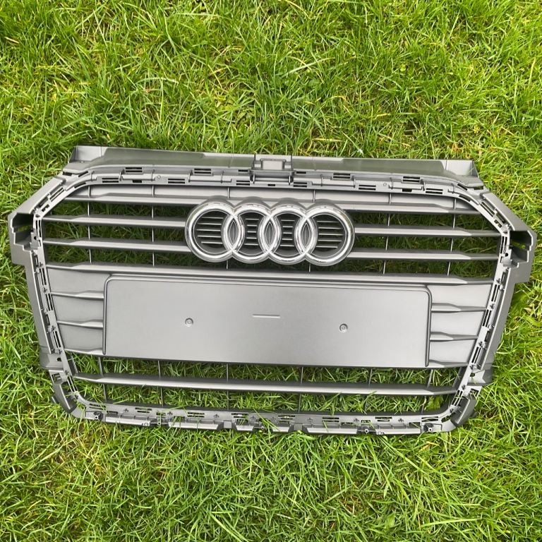 GENUINE, BRAND NEW, Audi A1 2015-2018 stone grey, Front grill. 8XA.853.651