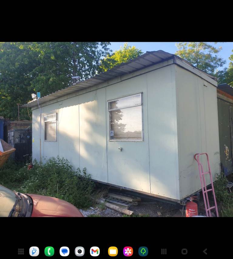 Portable Unit To Rent as a Storage / Workshop / Office near Tring 