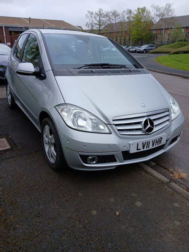Mercedes A160, A class, blue efficiency,  avant-garde,  silver, 68000 miles