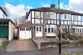 ACQUIRING RESIDENTIAL (HMO) OR COMMERCIAL PROPERTY FOR SALE