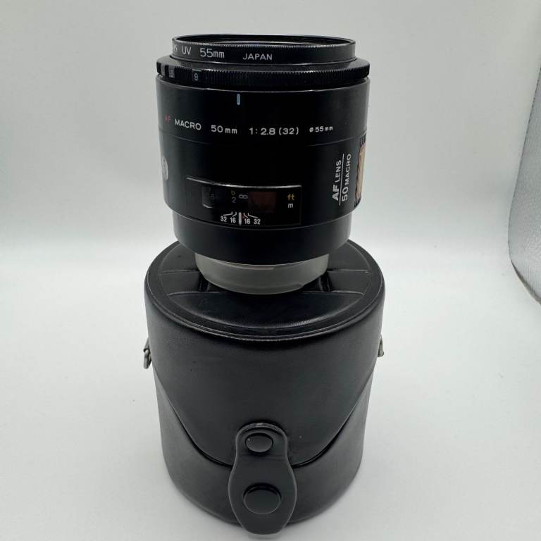 Minolta AF 50mm F/2.8 Macro Lens for Sony A-mount  55mm filter thread with case