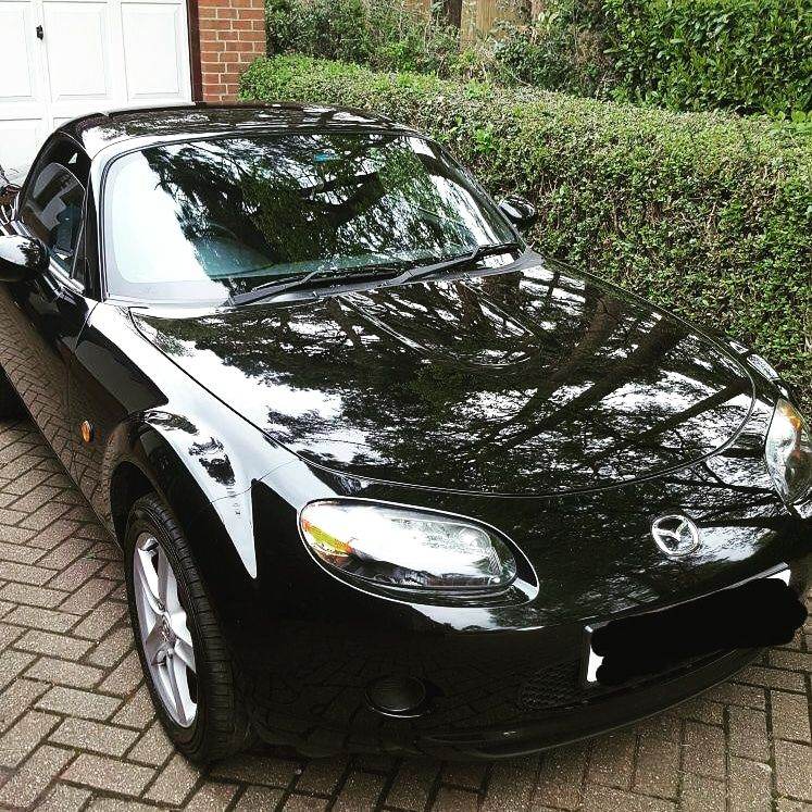 Mazda MX-5 Black Hard top 