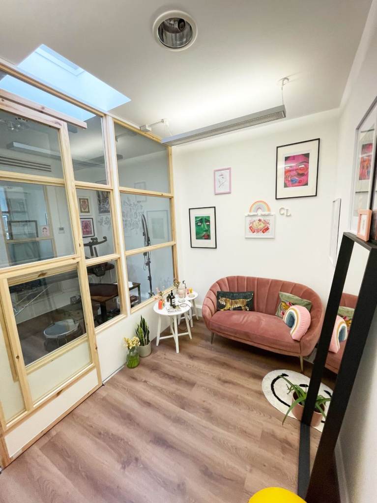 Creative Space | Beauty Room | Office | Workspace | Commercial Unit | to Rent In Hackney Central E8