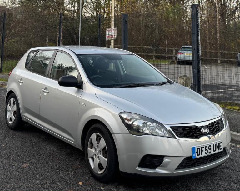 2010 Kia Ceed 1.4 1 5dr HATCHBACK Petrol Manual
